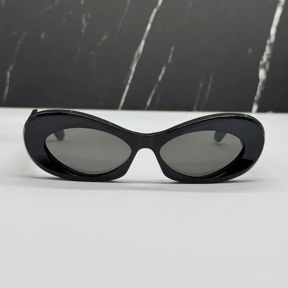 NEW VALENTINO VLS-178A BLACK OVAL SUNGLASSES VALENTINO display picture 2